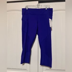 Athleta mesh contender capri